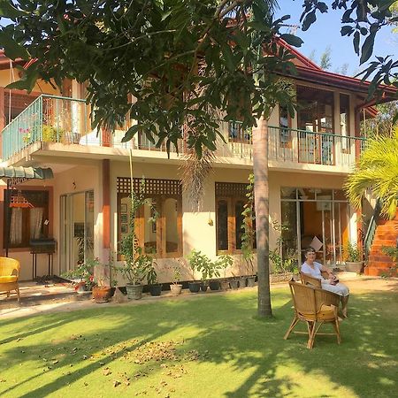 Colombo Airport Homestay กัมปาฮา ภายนอก รูปภาพ